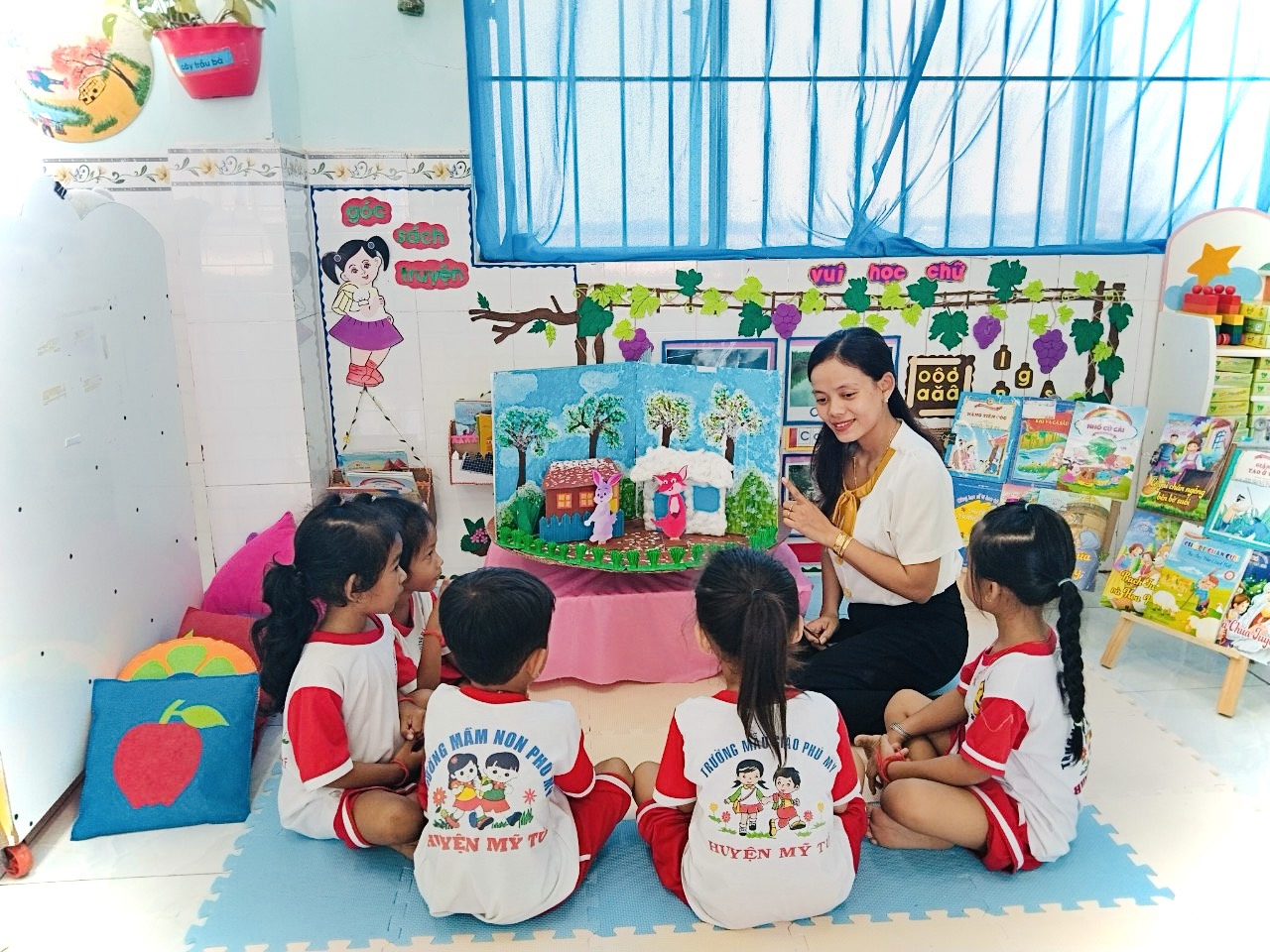 Trường Mầm non Phú Mỹ Hưởng ứng Ngày sách và Văn hóa đọc Việt Nam năm 2024